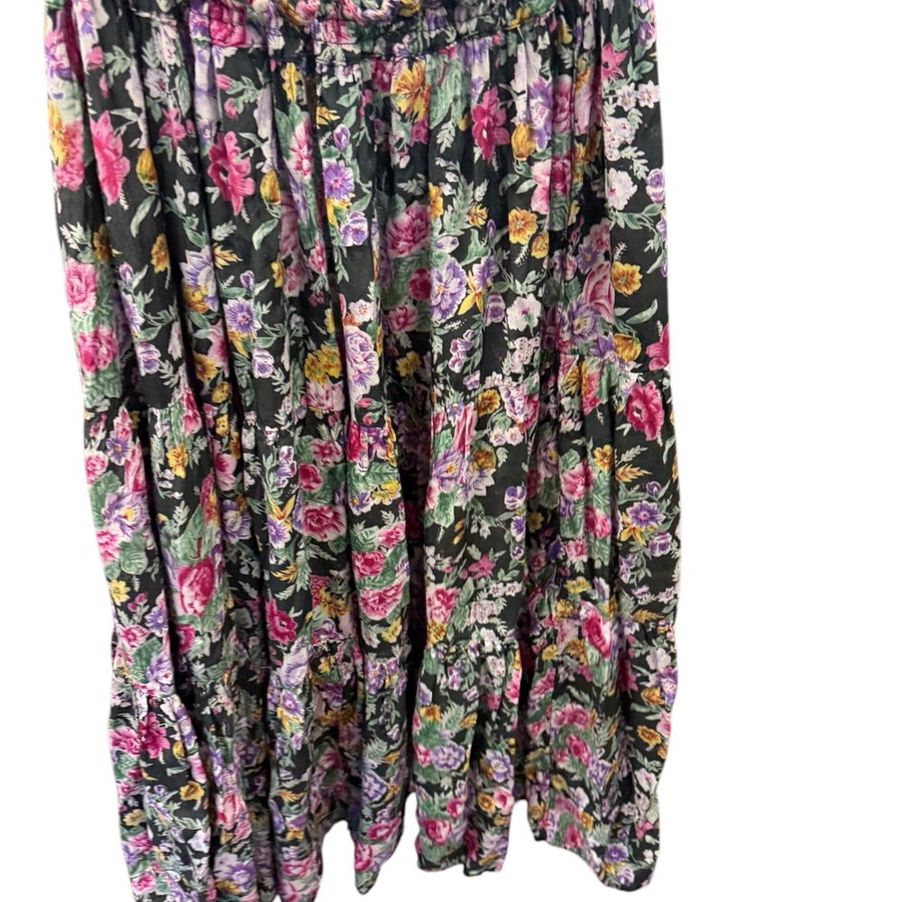 Vintage floral Skirt by Why Not